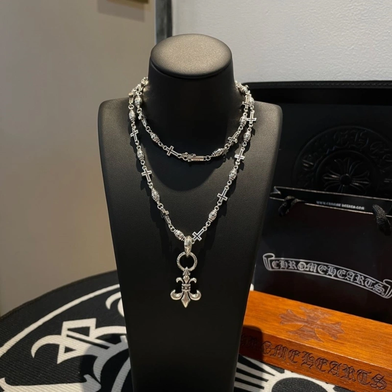Compact Chrxmx Hxxrts Necklaces 299278