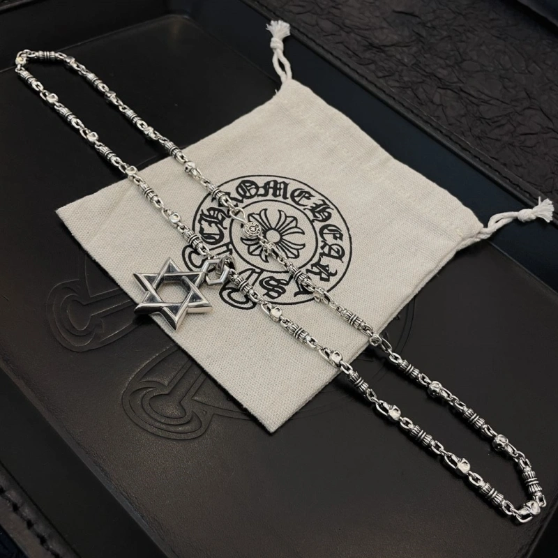 Chrxmx Hxxrts Necklaces EyeCatching 299275