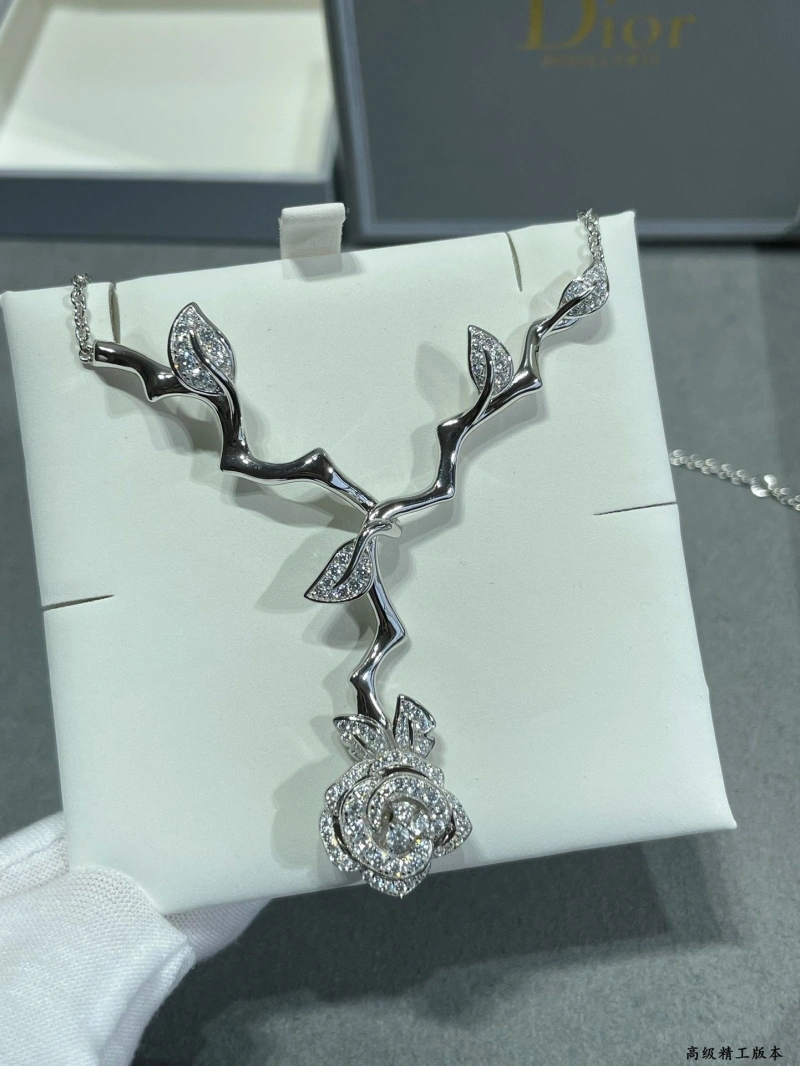 Christian Dxxr Necklaces WellDesigned 294669