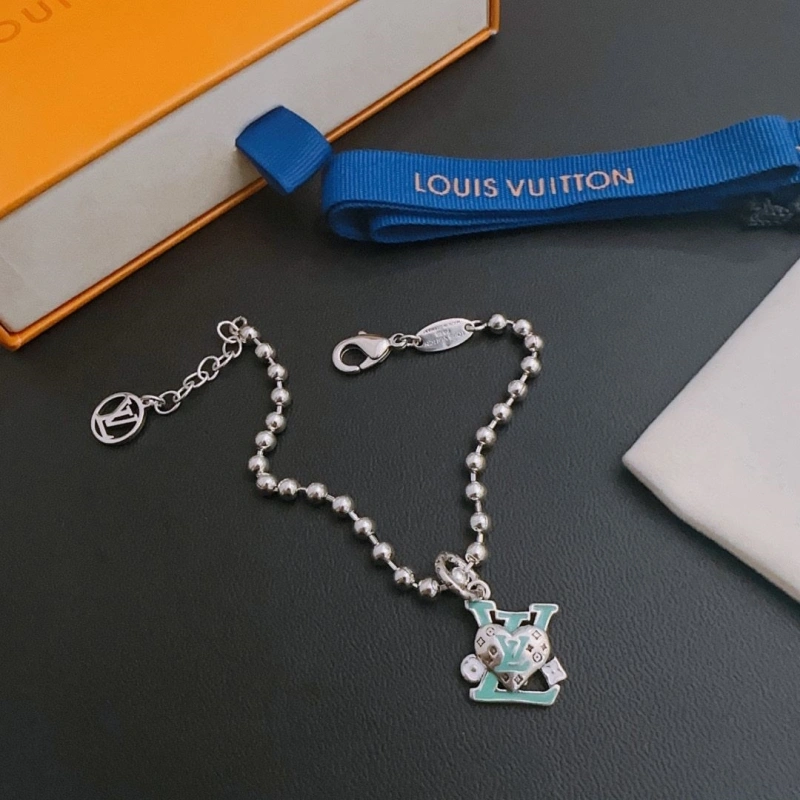 Lightweight LX Necklaces 310442