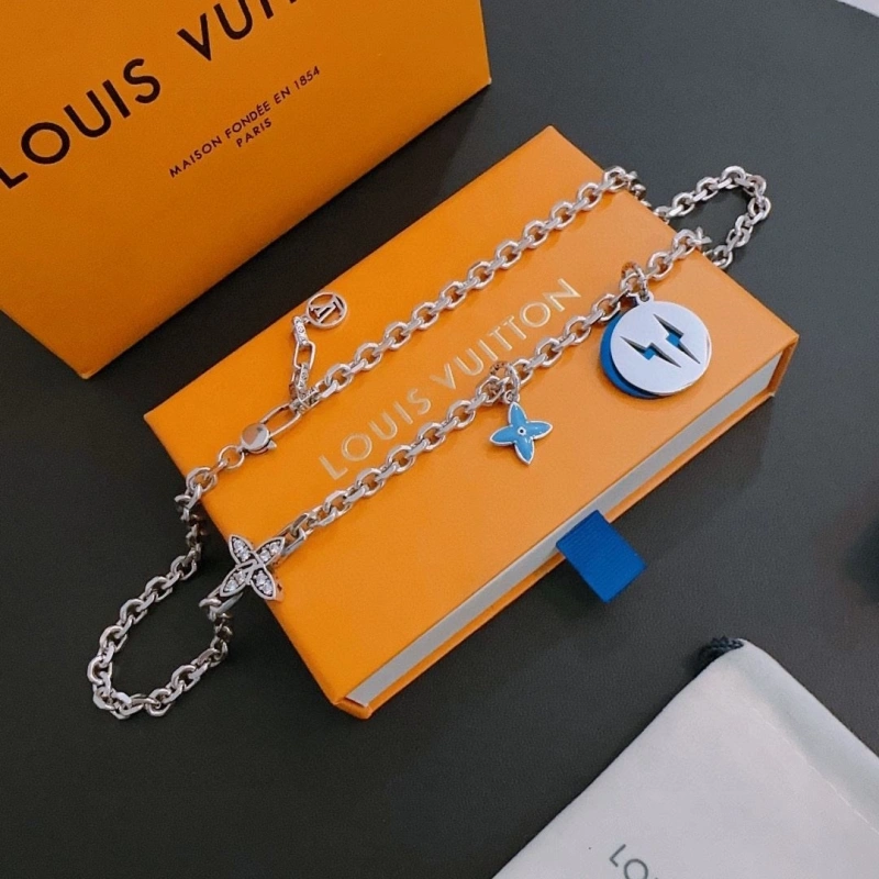 Lightweight LX Necklaces 310430