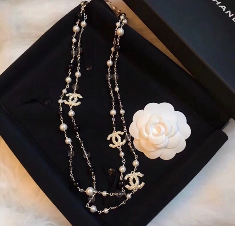 Sophisticated Chxnxl Necklaces 288020