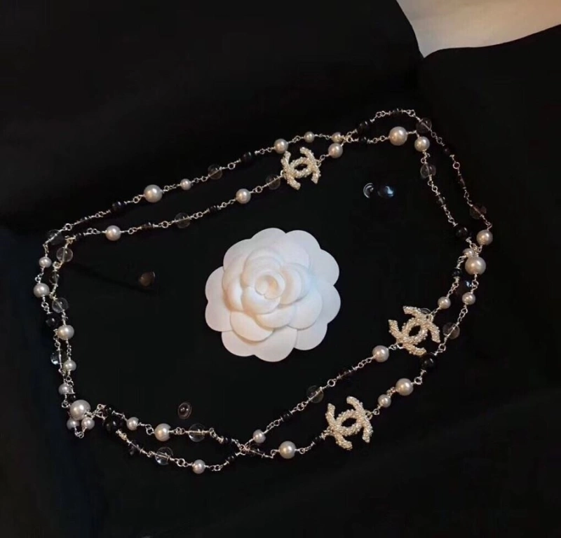 Sophisticated Chxnxl Necklaces 288020