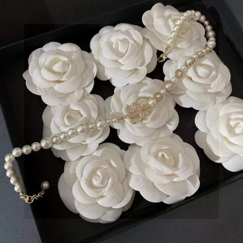 Sophisticated Chxnxl Earrings 288447