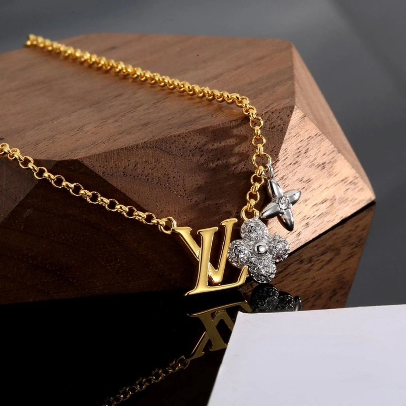 Trendy LX Necklaces 310424