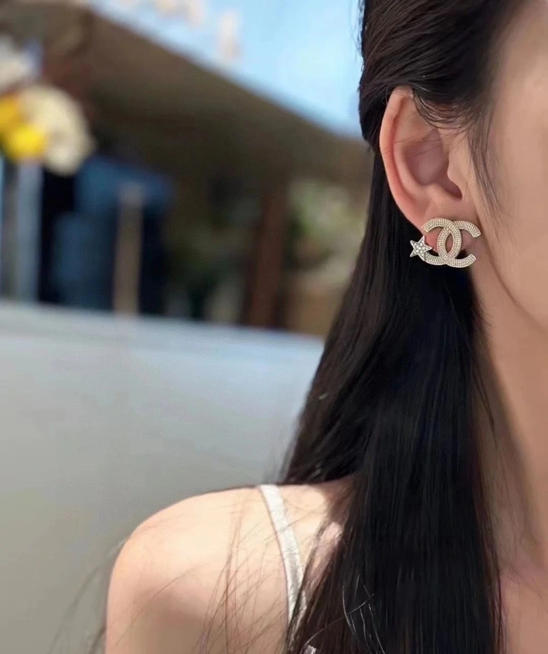 Sophisticated Chxnxl Earrings 288443