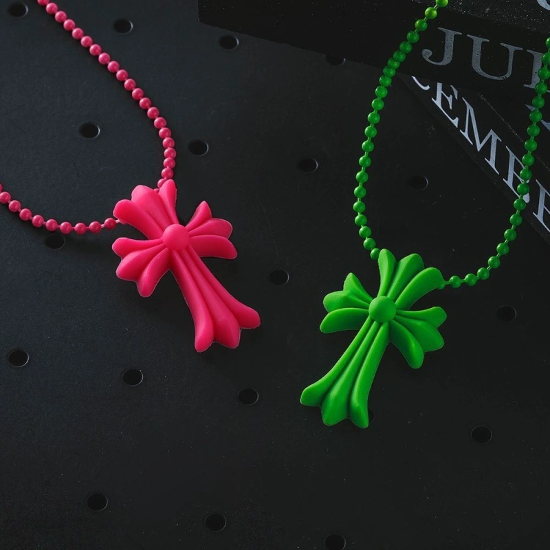 WellDesigned Chrxmx Hxxrts Necklaces 299276