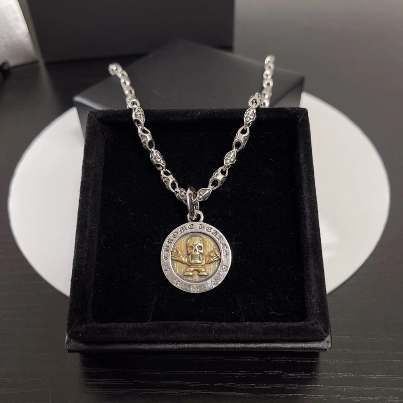GoodFit Chrxmx Hxxrts Necklaces 299263