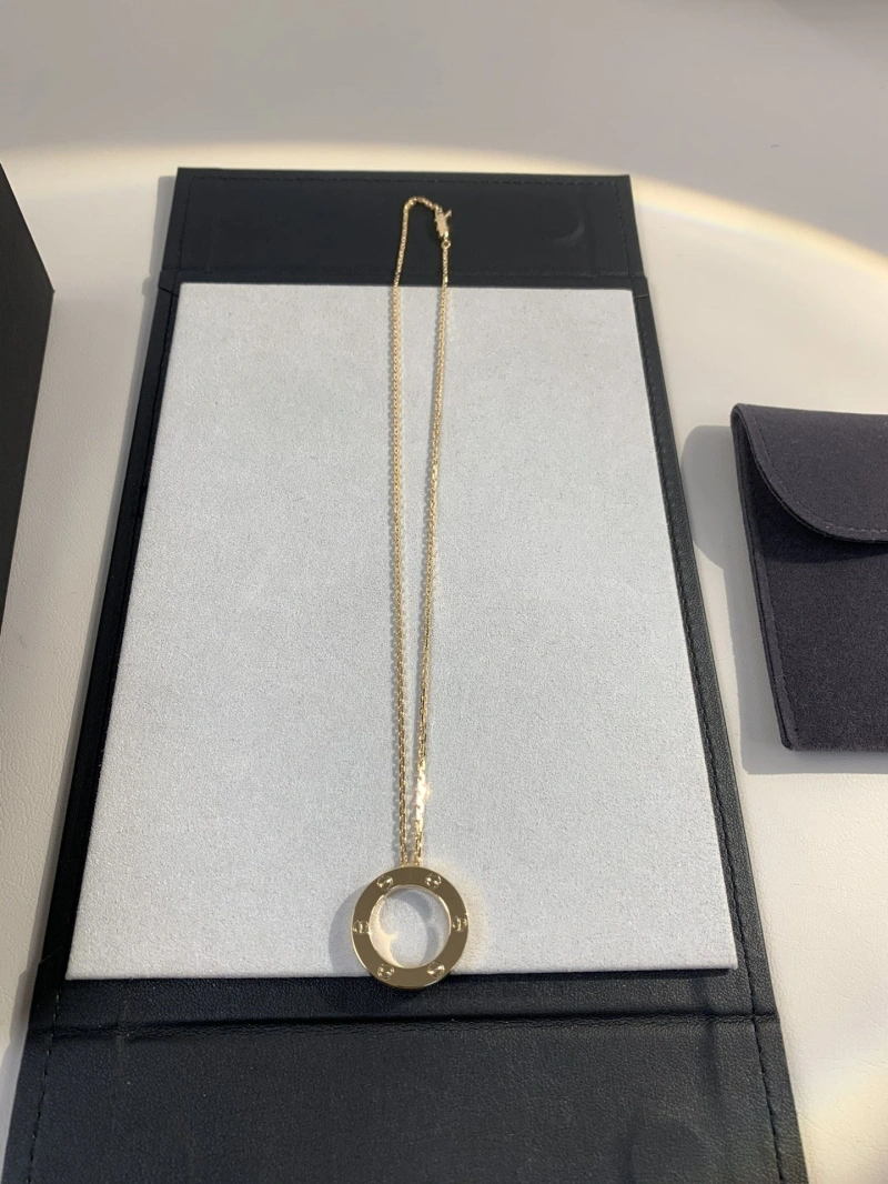 Durable LX Necklaces 310422