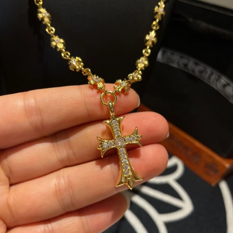 Lightweight Chrxmx Hxxrts Necklaces 299272