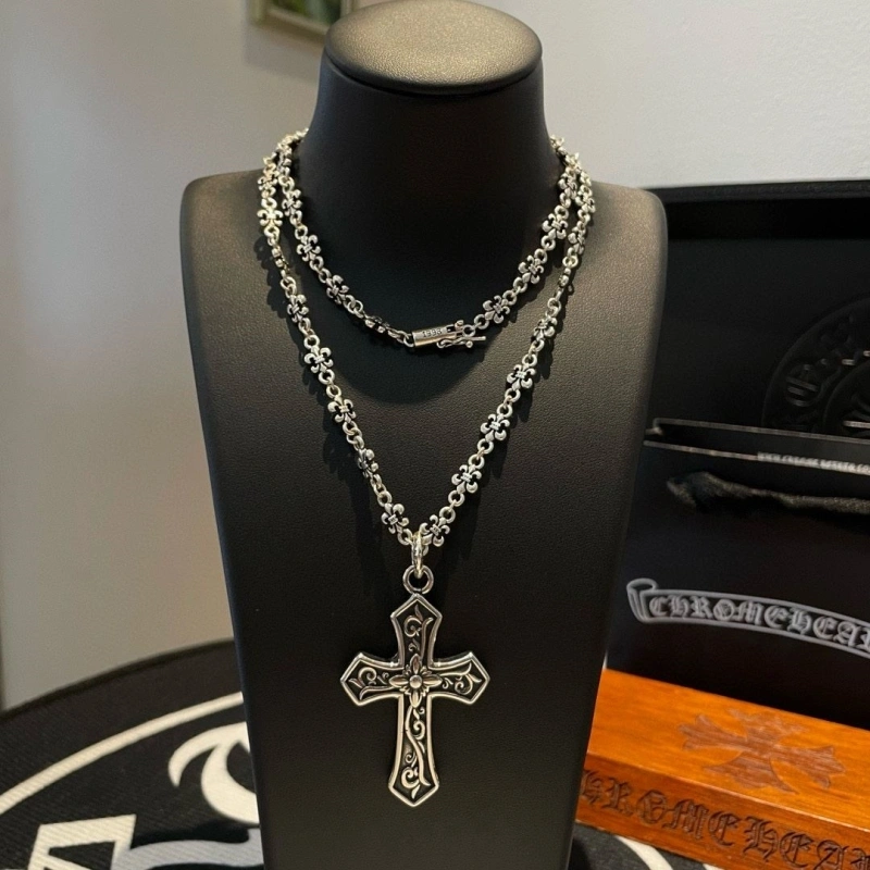 Classic Chrxmx Hxxrts Necklaces 299265