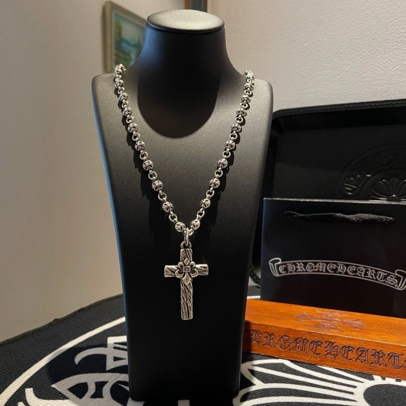 GoAnywhere Chrxmx Hxxrts Necklaces 299264