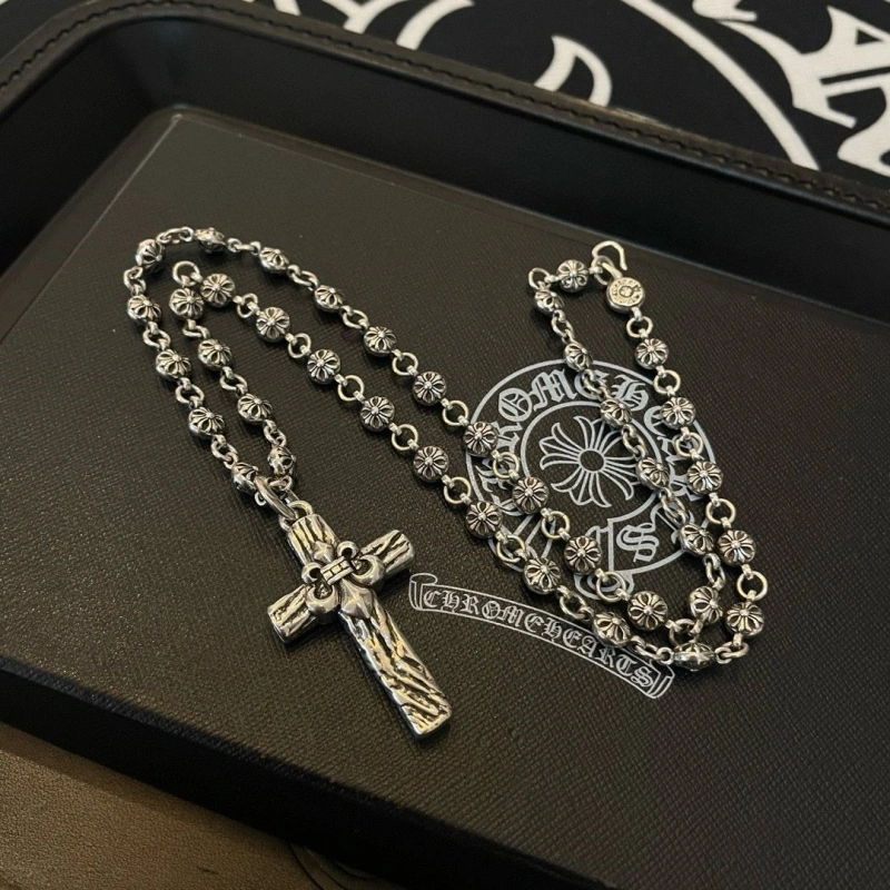 GoAnywhere Chrxmx Hxxrts Necklaces 299264