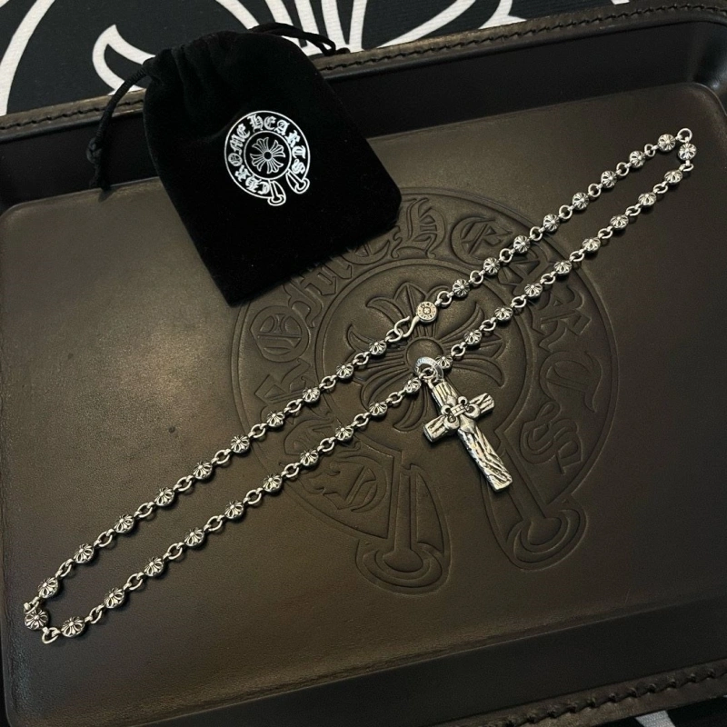 GoAnywhere Chrxmx Hxxrts Necklaces 299264