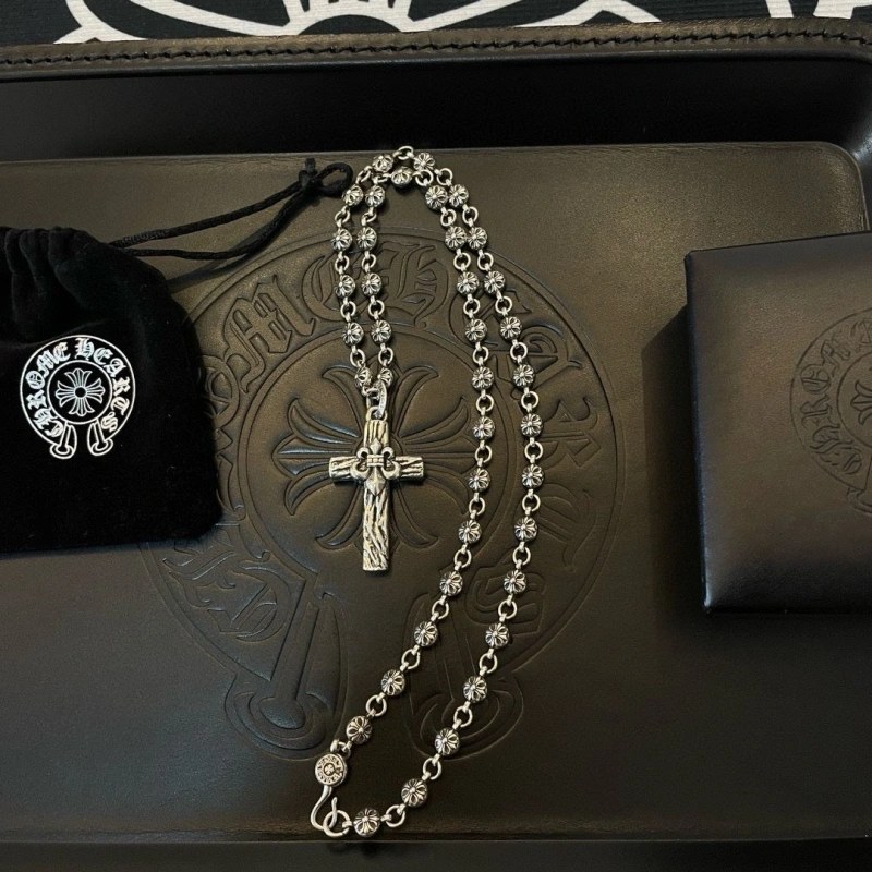 GoAnywhere Chrxmx Hxxrts Necklaces 299264