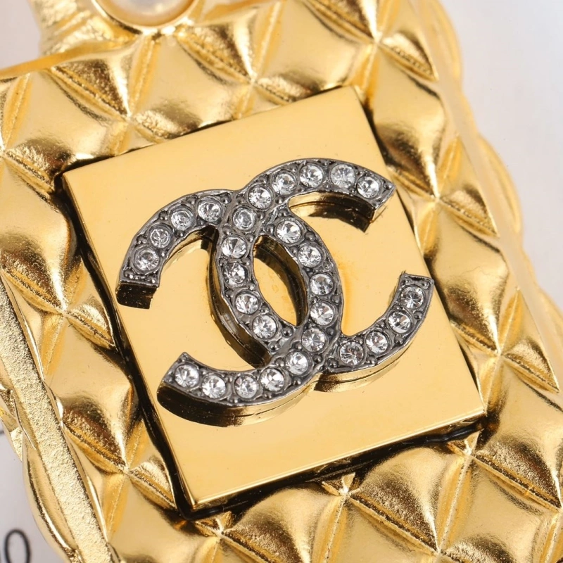Flexible Chxnxl Brooches 289211