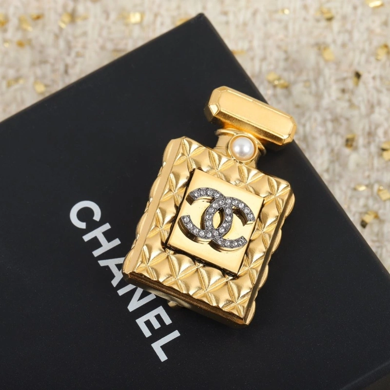 Flexible Chxnxl Brooches 289211