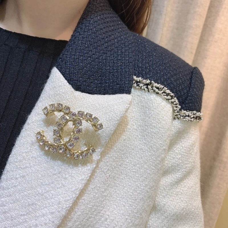Chxnxl Brooches Refined 289209