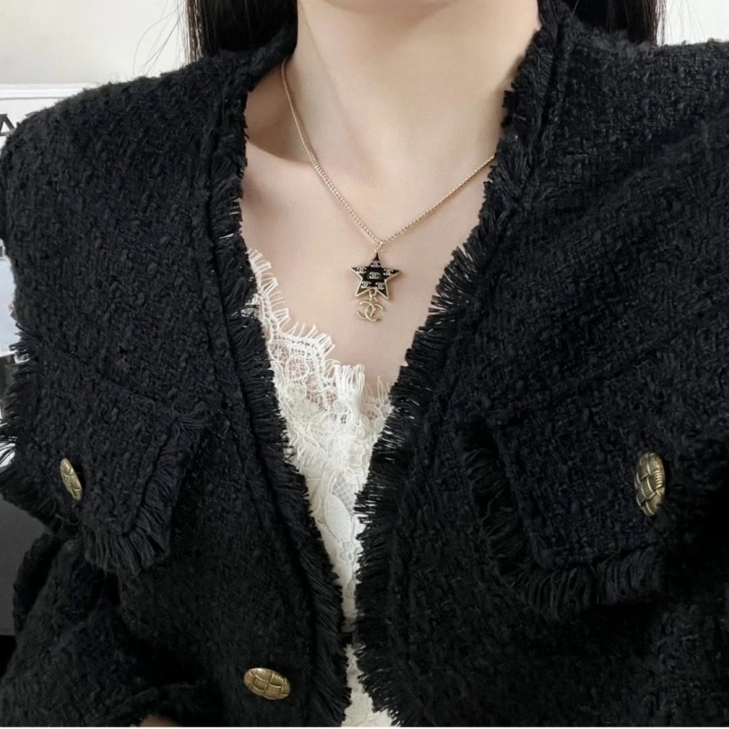 Comfortable Chxnxl Necklaces 288003