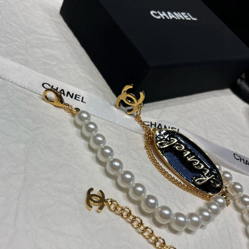 Versatile Chxnxl Necklaces 288002