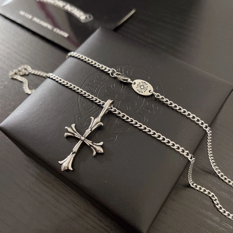 Bright Chrxmx Hxxrts Necklaces 299270