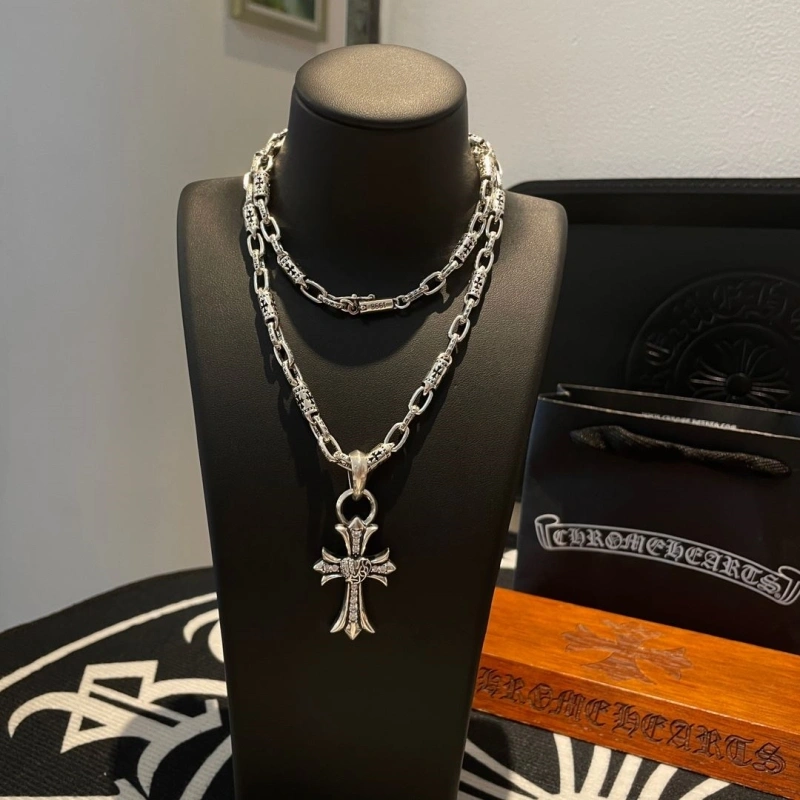 Chrxmx Hxxrts Necklaces EyeCatching 299268