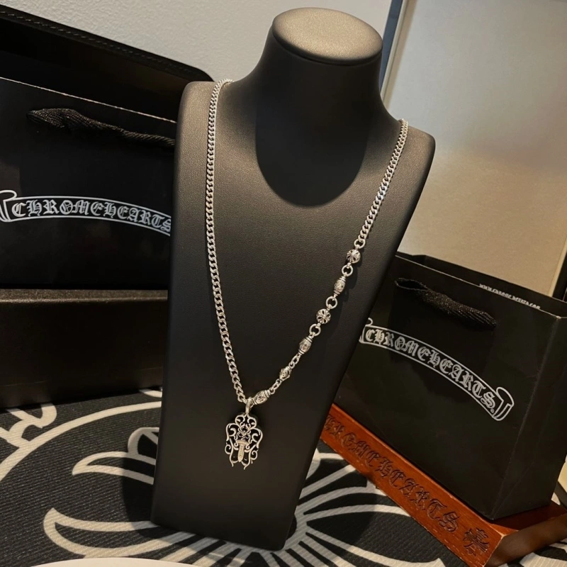 Comfortable Chrxmx Hxxrts Necklaces 299238