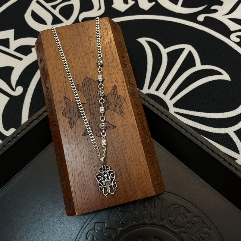 Comfortable Chrxmx Hxxrts Necklaces 299238
