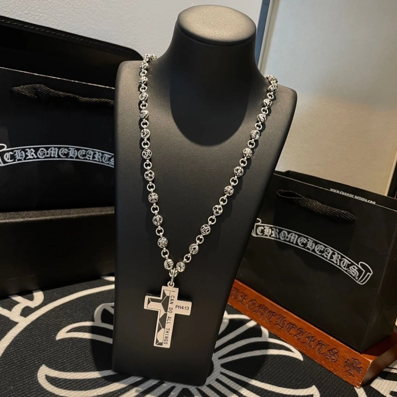 Lightweight Chrxmx Hxxrts Necklaces 299243
