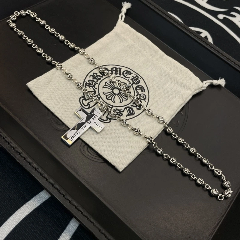 Lightweight Chrxmx Hxxrts Necklaces 299243