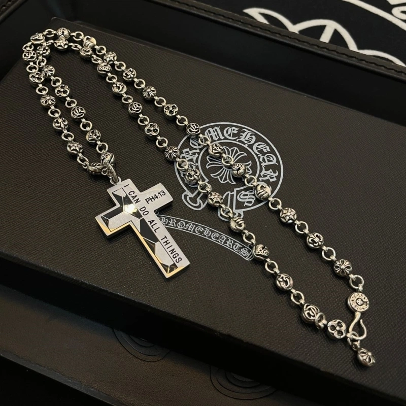 Lightweight Chrxmx Hxxrts Necklaces 299243
