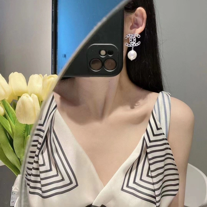 Lightweight Chxnxl Earrings 288411