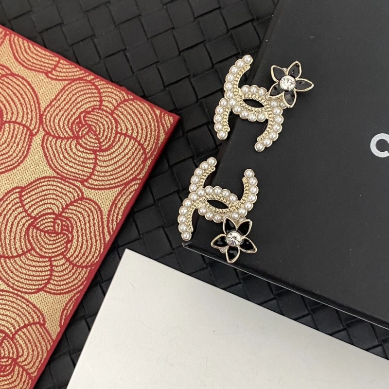 Lightweight Chxnxl Earrings 288415