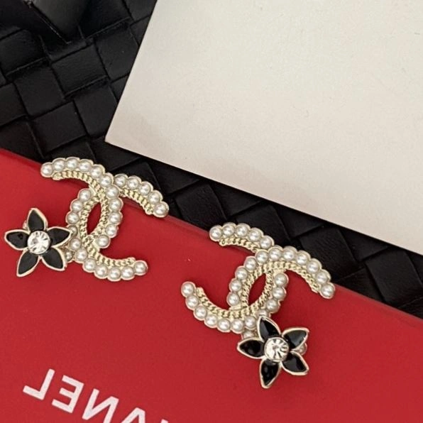 Lightweight Chxnxl Earrings 288415
