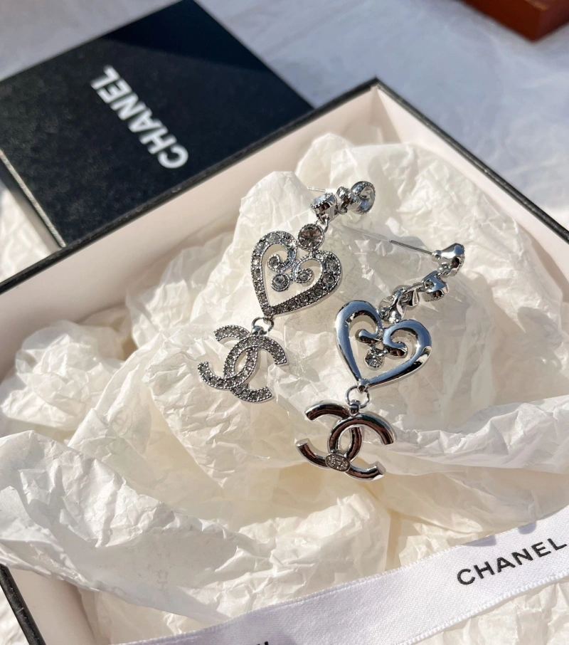 Chxnxl Earrings EyeCatching 288403