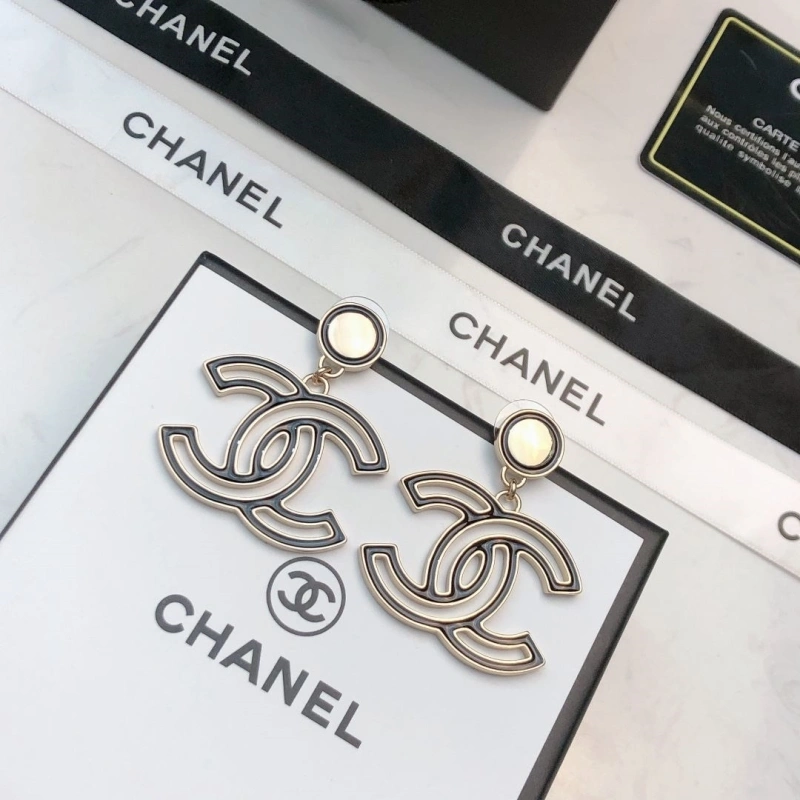 Trendsetting Chxnxl Earrings 288398