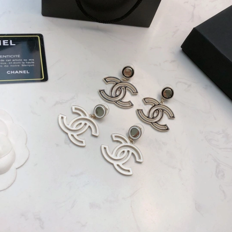 Trendsetting Chxnxl Earrings 288398