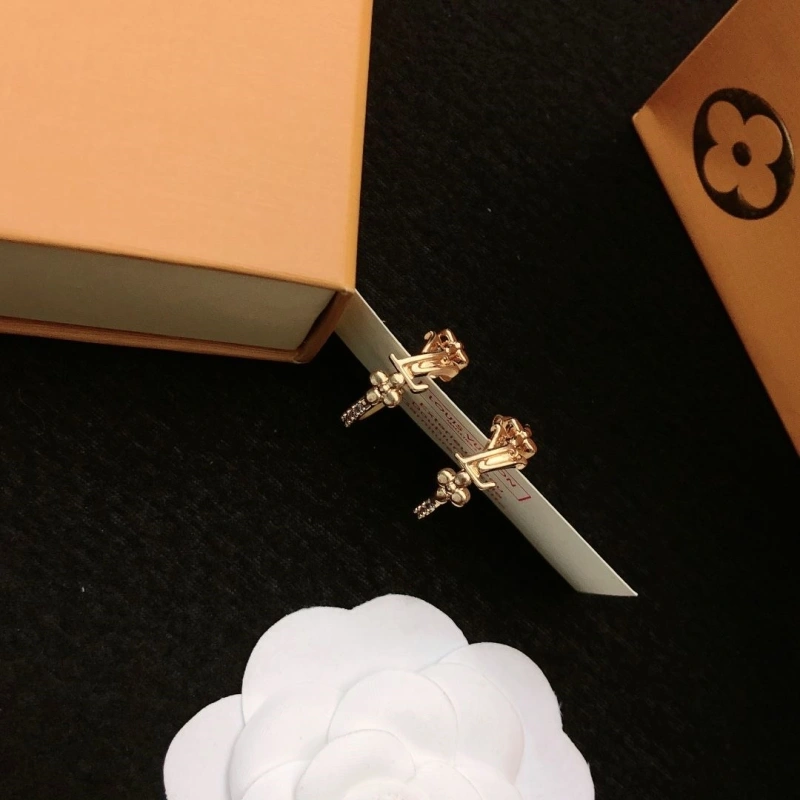 LX Earrings Breathable 310975