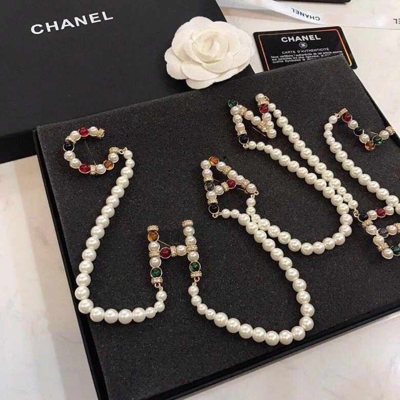 Classic Chxnxl Brooches 289206