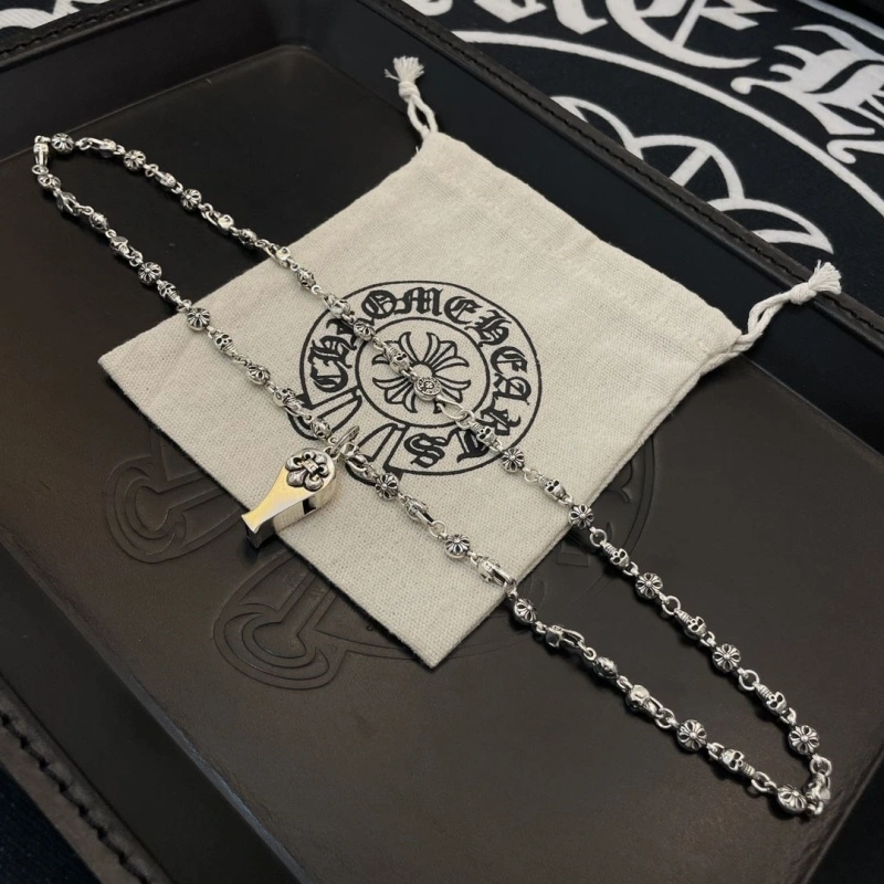Lightweight Chrxmx Hxxrts Necklaces 299233