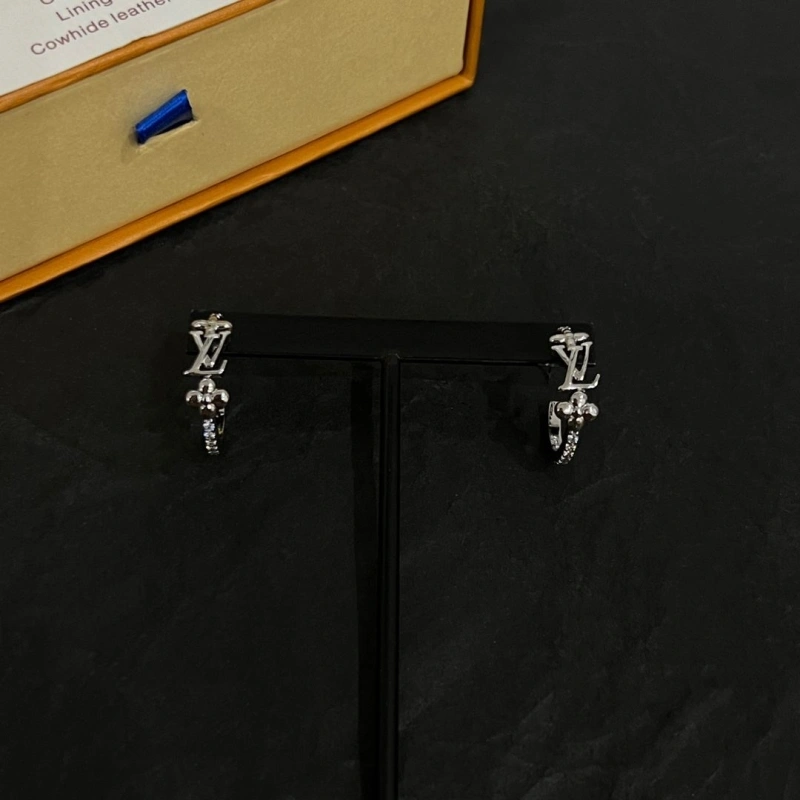 LX Earrings Breathable 310977