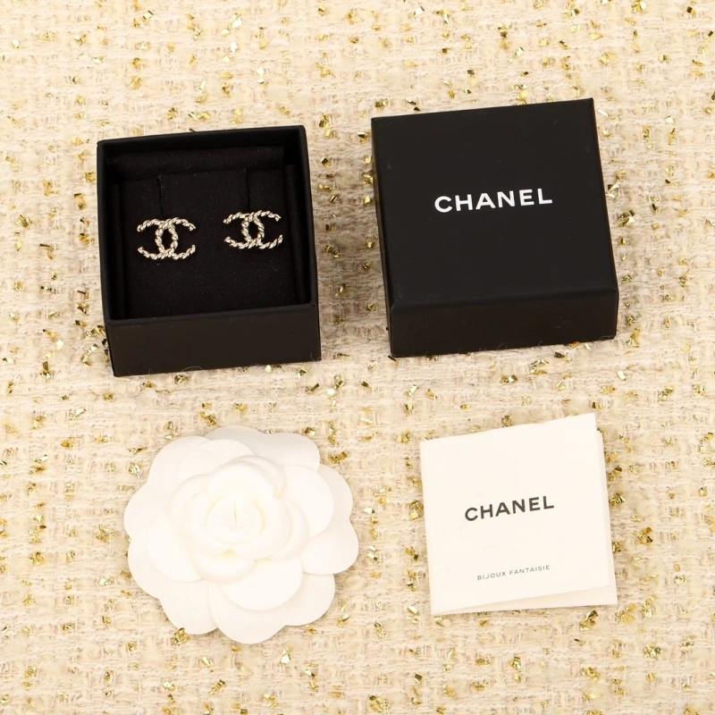 Comfortable Chxnxl Earrings 288395
