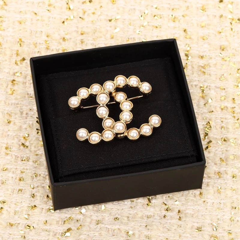 Sophisticated Chxnxl Brooches 289190