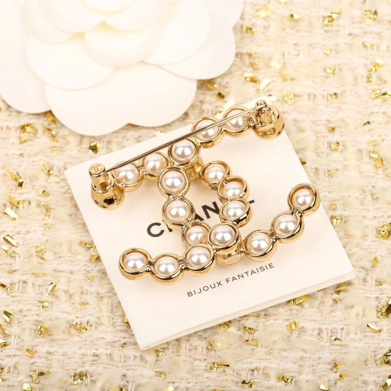Sophisticated Chxnxl Brooches 289190