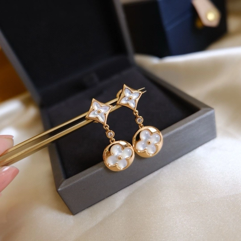 Classic LX Earrings 310979