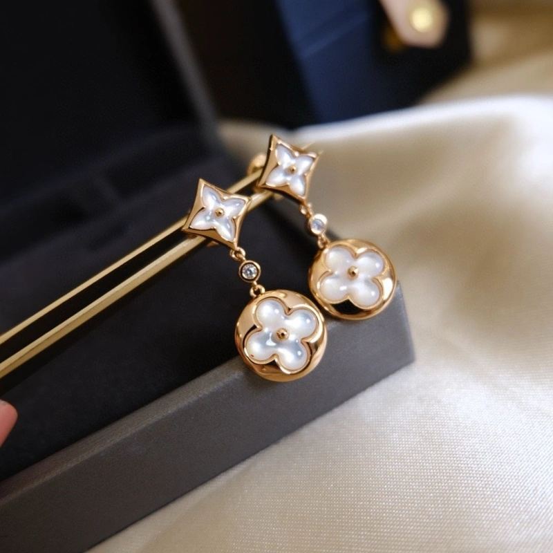 Classic LX Earrings 310979