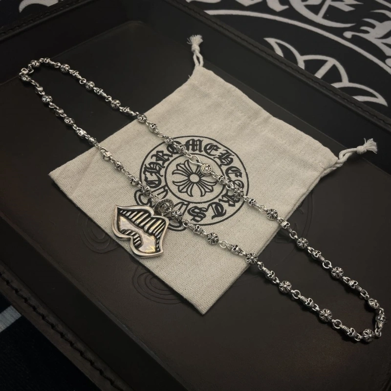 Classic Chrxmx Hxxrts Necklaces 299226