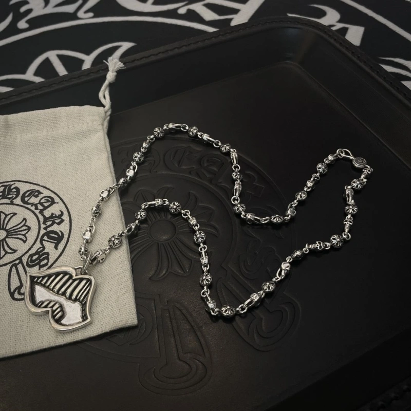 Classic Chrxmx Hxxrts Necklaces 299226