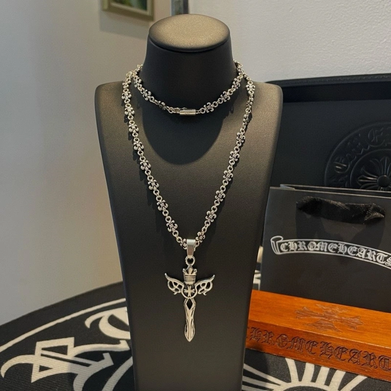 Trendy Chrxmx Hxxrts Necklaces 299224