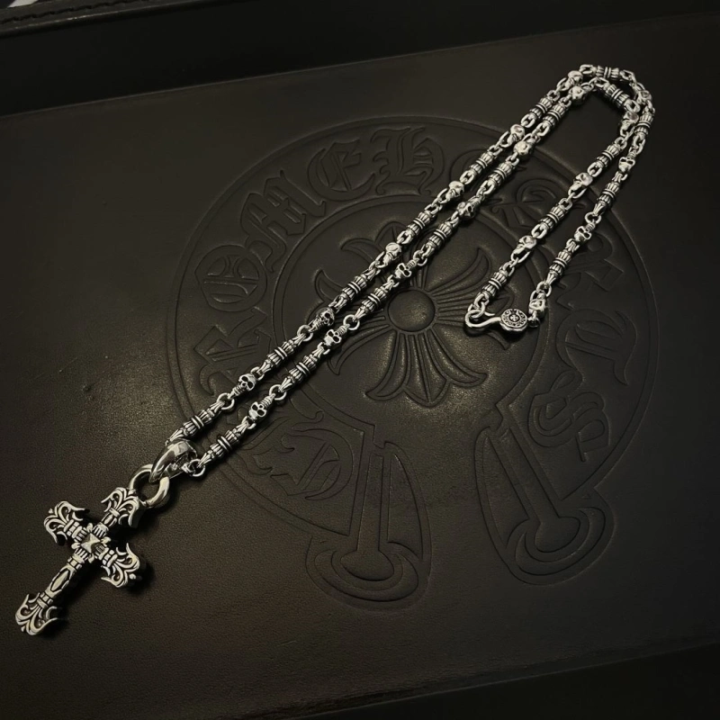 Vibrant Chrxmx Hxxrts Necklaces 299223